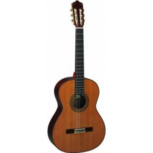Классическая гитара 4/4 PEREZ 670 / Cedar 
